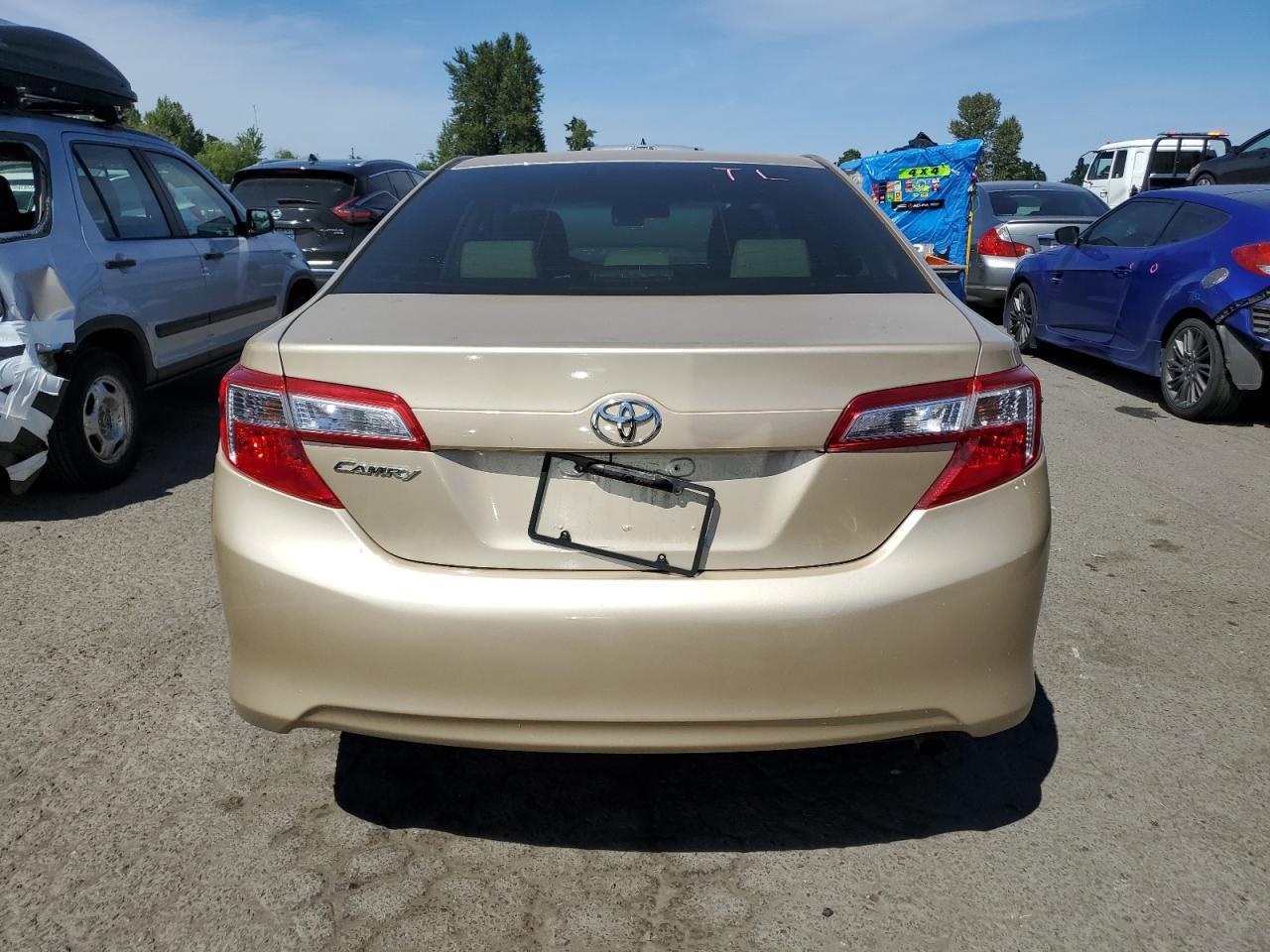 2012 Toyota Camry Base - Фото 6
