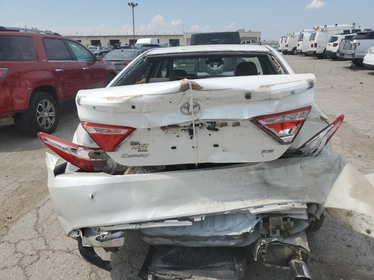 2016 Toyota Camry Le - Image 6