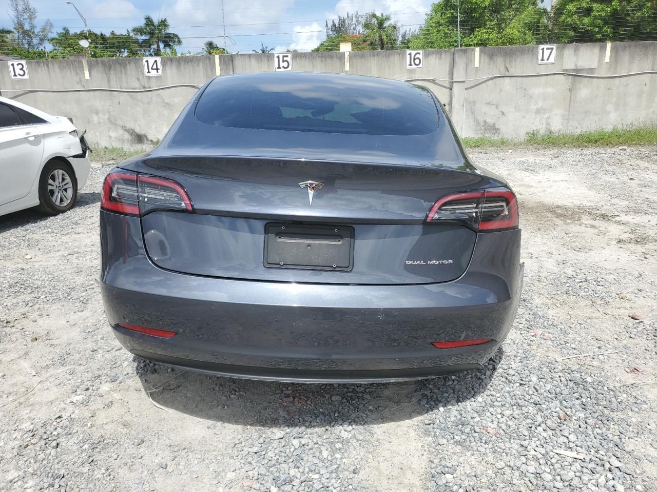 2022 Tesla Model 3 - Image 6