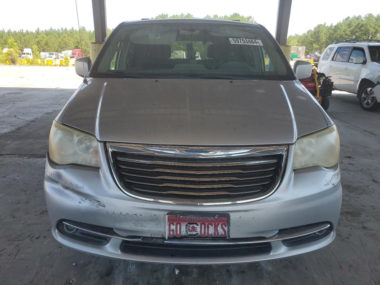 2012 Chrysler Town & Country Touring - Фото 5