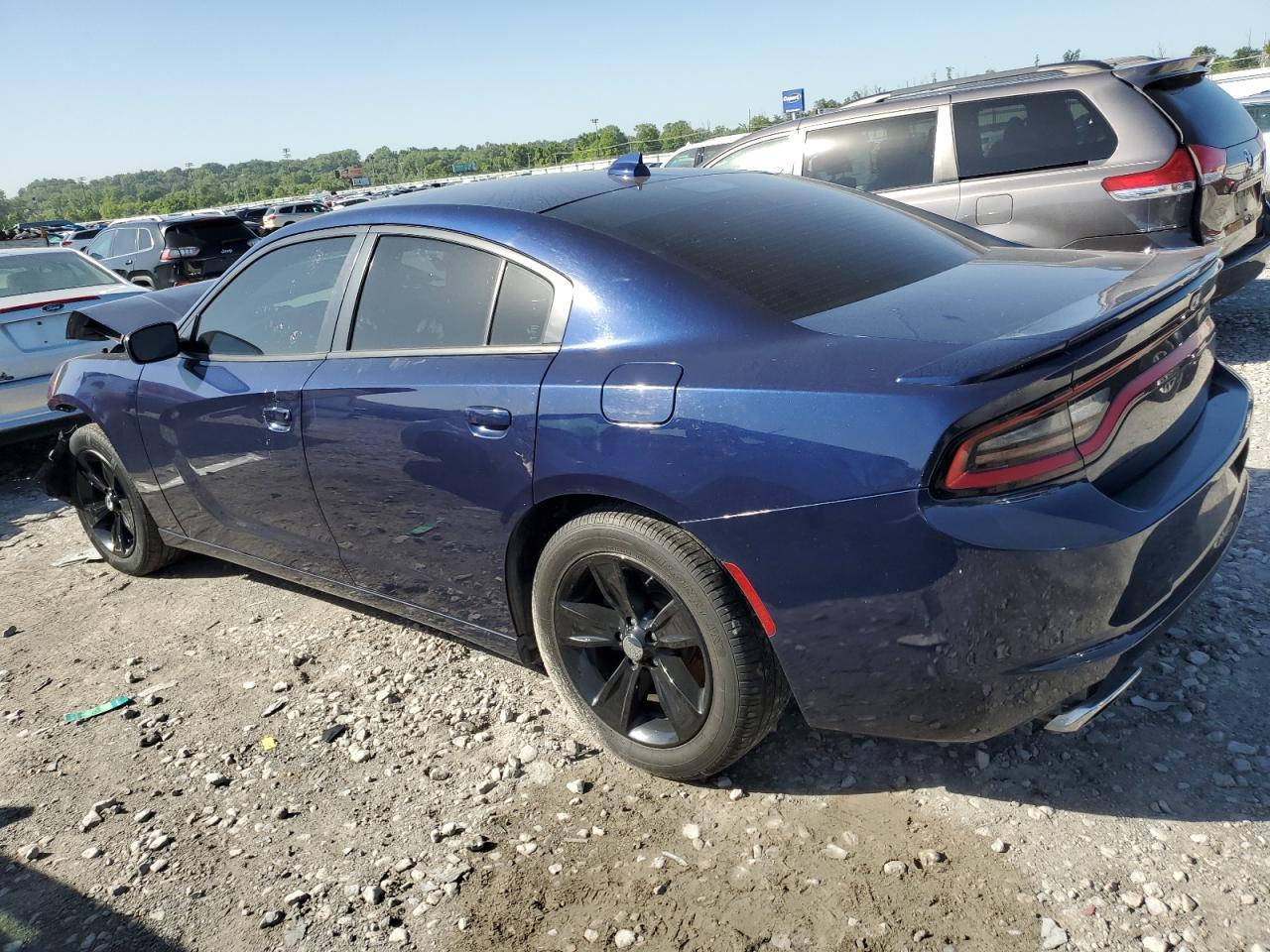 2015 Dodge Charger Sxt - Фото 2