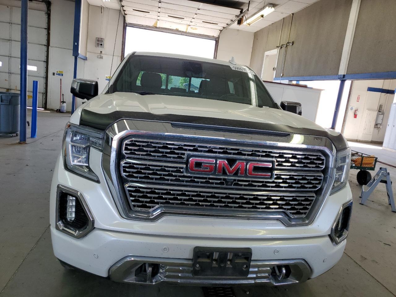 2019 GMC Sierra K1500 Denali - Image 5