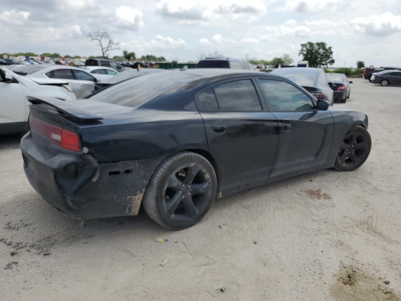 2013 Dodge Charger Sxt - Image 3