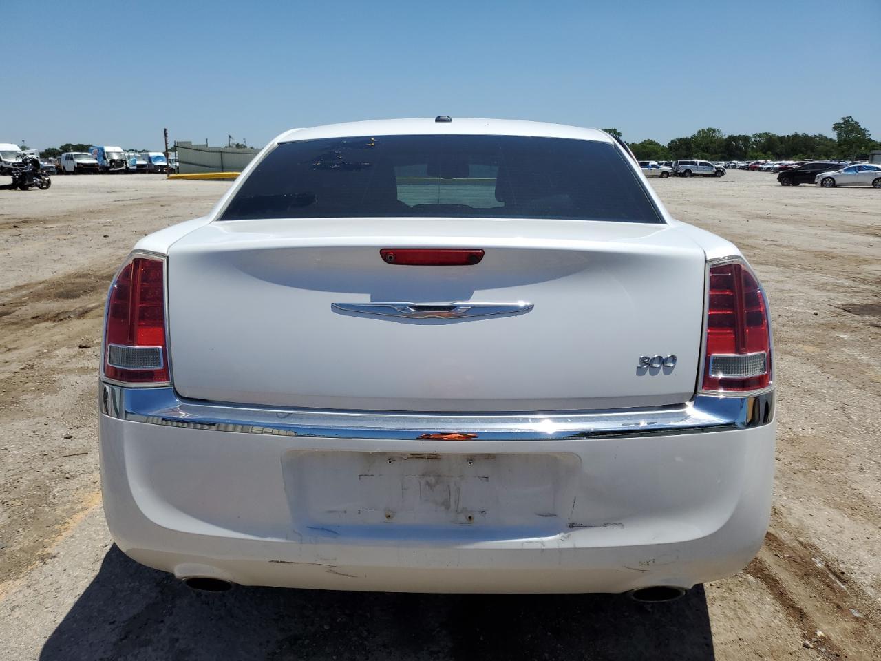 2012 Chrysler 300 Limited - Image 6