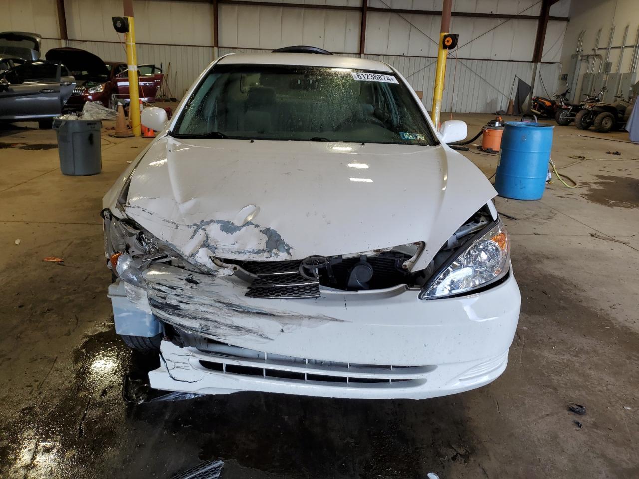 2004 Toyota Camry Le V6 - Image 5