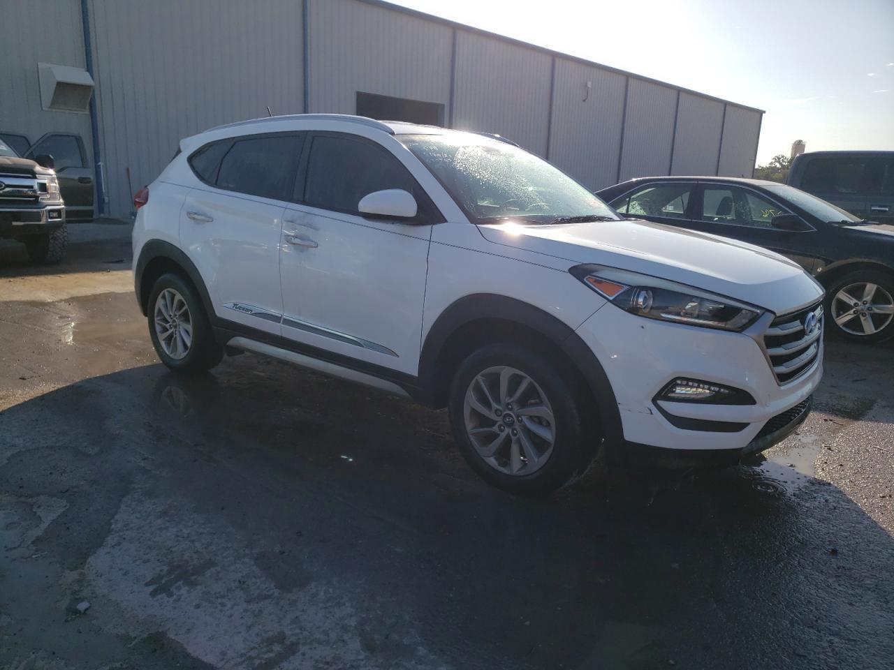 2017 Hyundai Tucson Limited - Фото 4