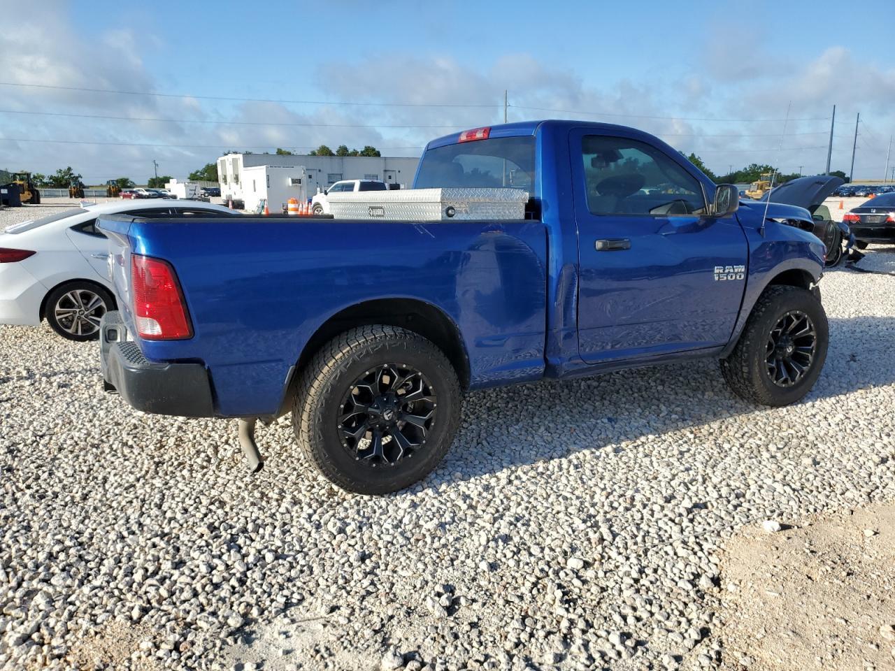 2014 Ram 1500 St - Image 3