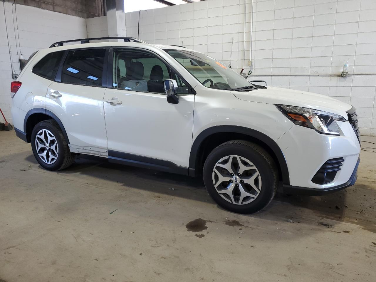 2024 Subaru Forester Premium - Фото 4