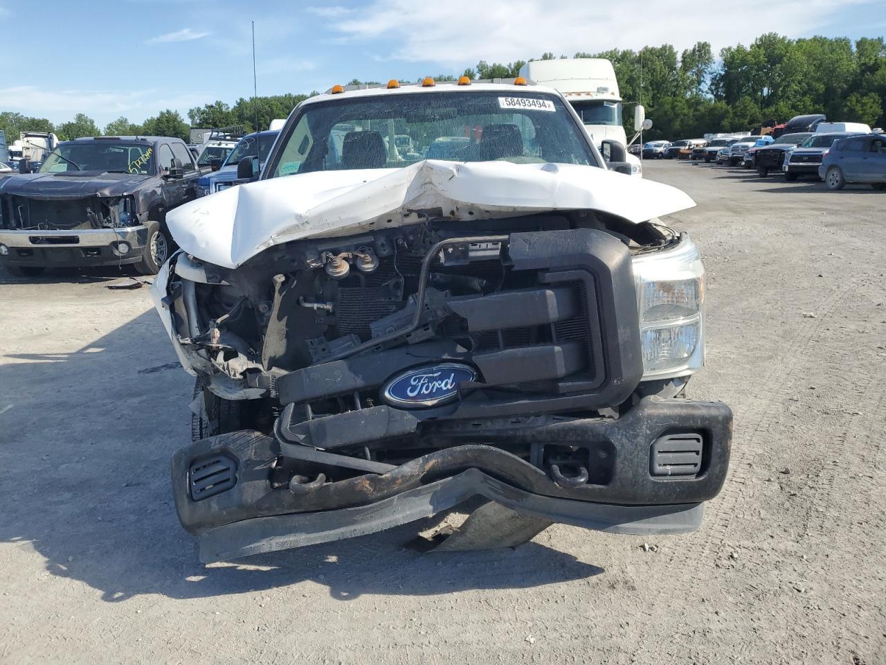 2011 Ford F350 Super Duty - Фото 5