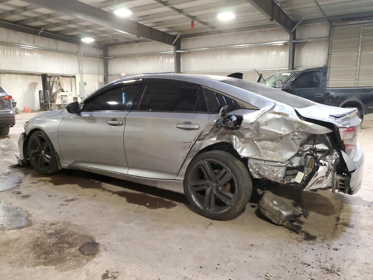 2021 Honda Accord Sport - Фото 2