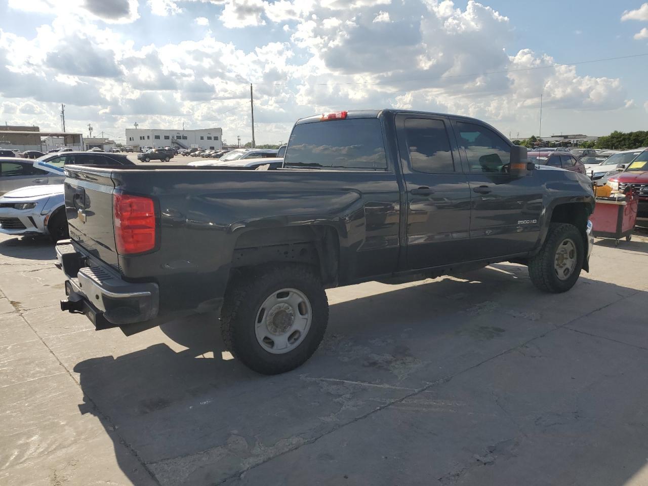 2017 Chevrolet Silverado C2500 Heavy Duty - Фото 3