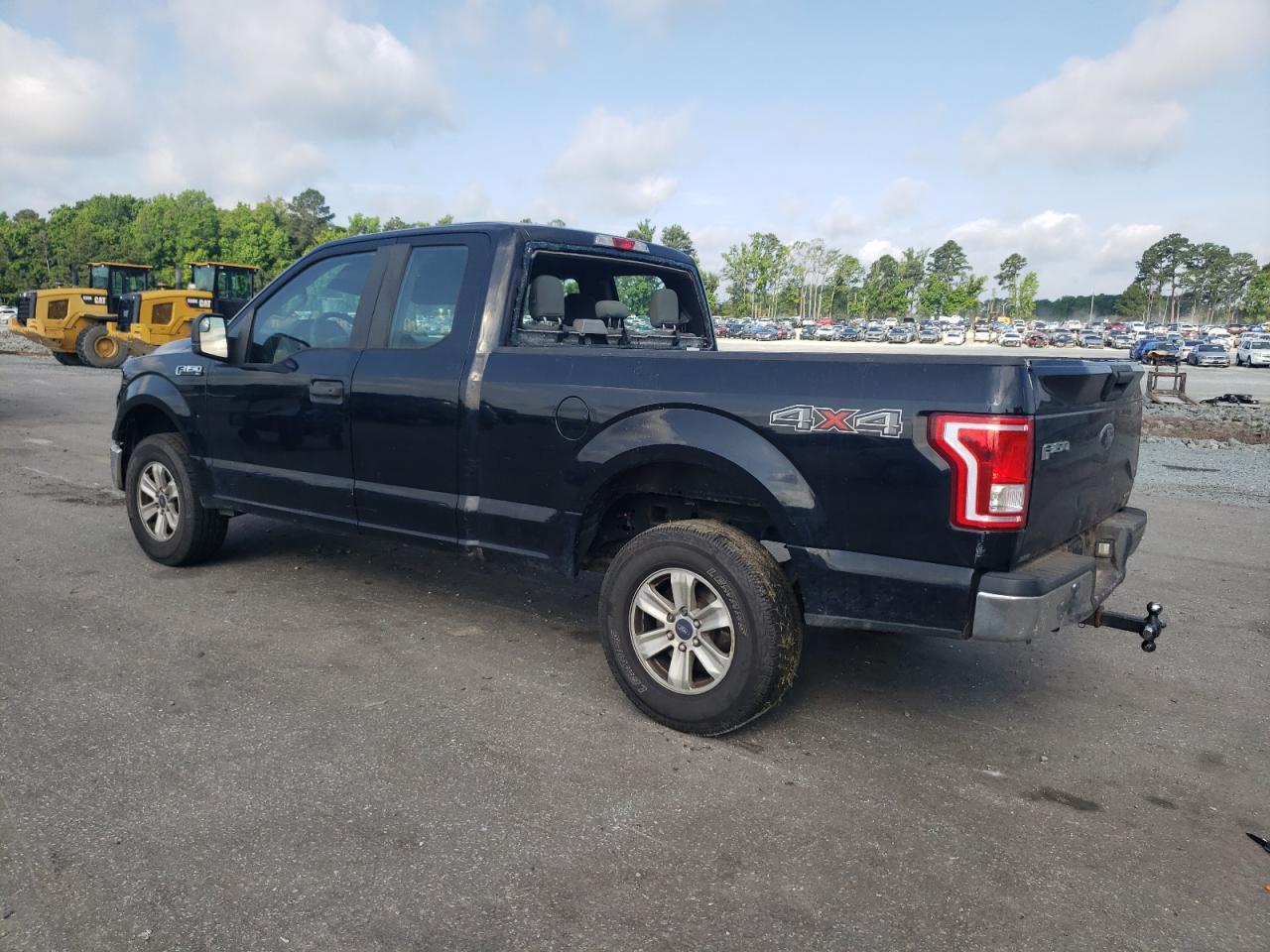 2016 Ford F150 Super Cab - Фото 2