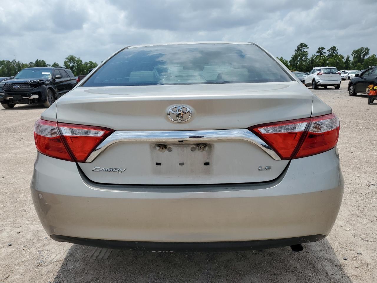 2016 Toyota Camry Le - Image 6