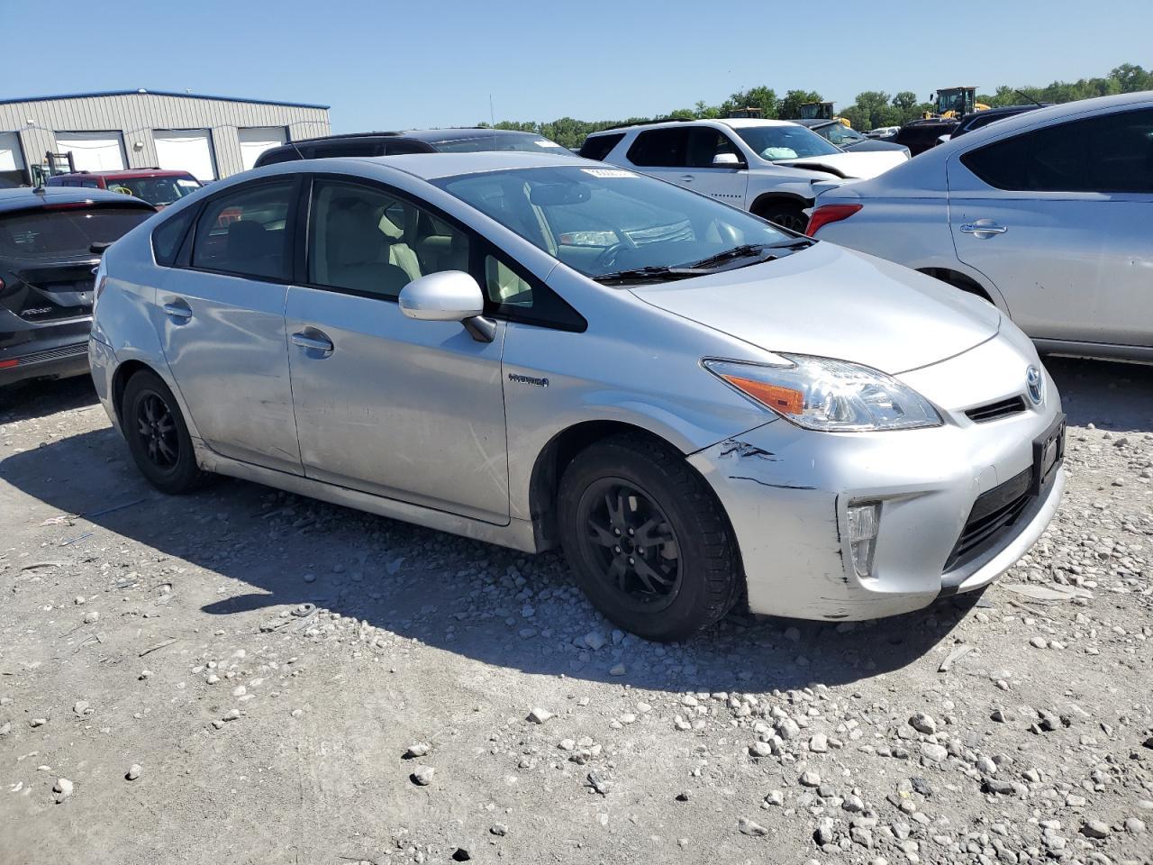 2012 Toyota Prius - Фото 4