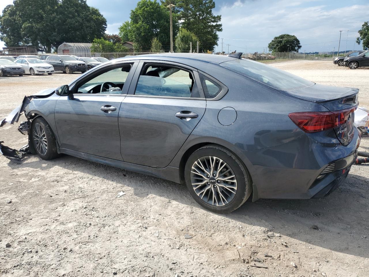 2023 Kia Forte Gt Line - Фото 2