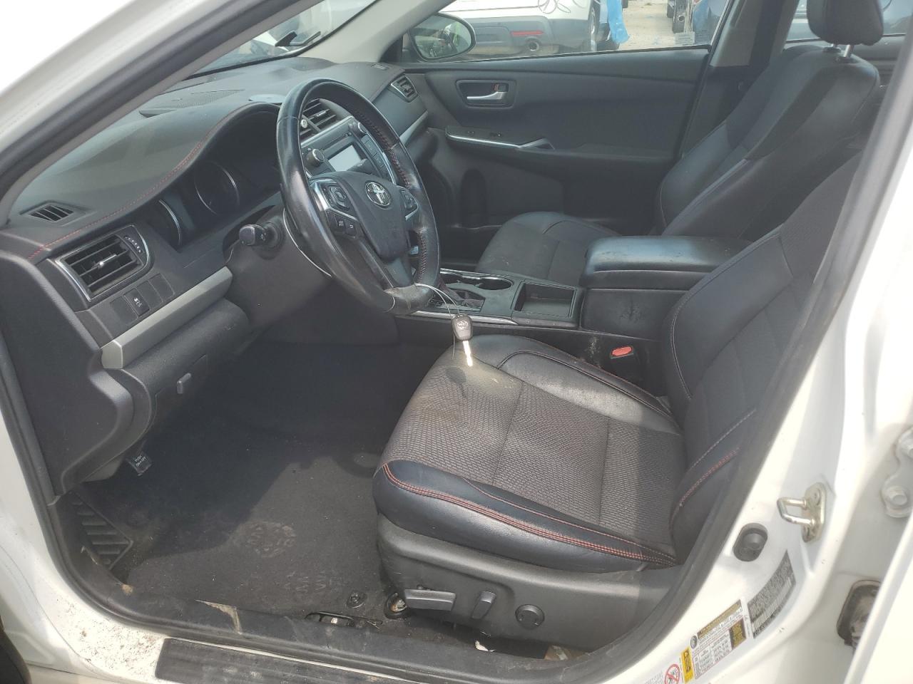 2016 Toyota Camry Le - Image 7