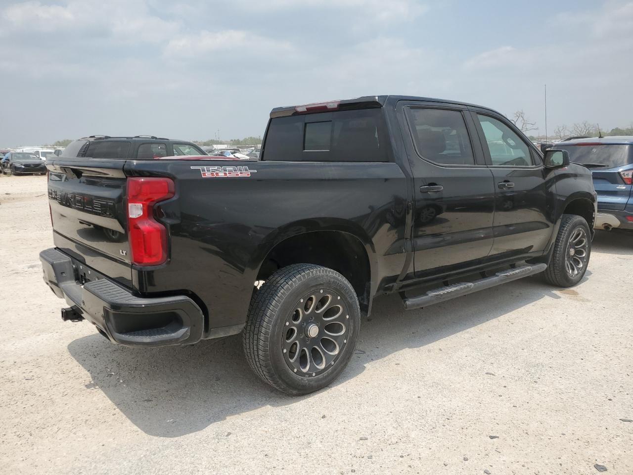 2021 Chevrolet Silverado K1500 Lt Trail Boss - Фото 3