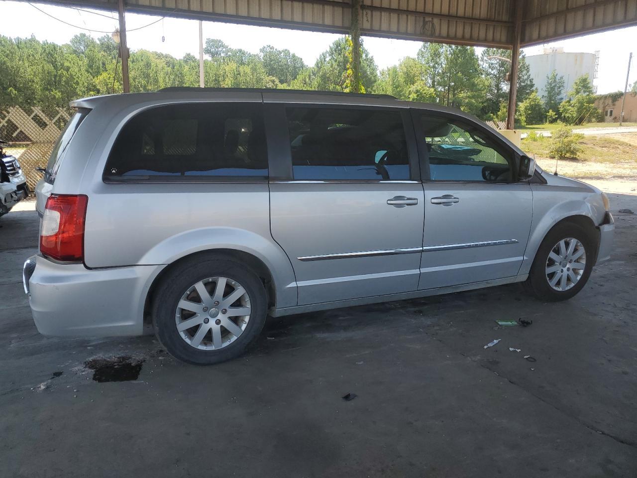 2012 Chrysler Town & Country Touring - Фото 3