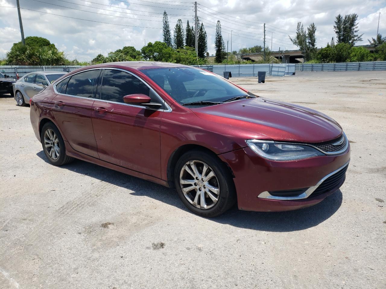 2015 Chrysler 200 Limited - Фото 4