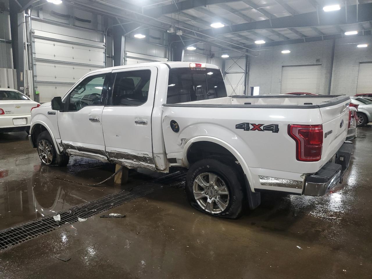 2015 Ford F150 Supercrew - Фото 2