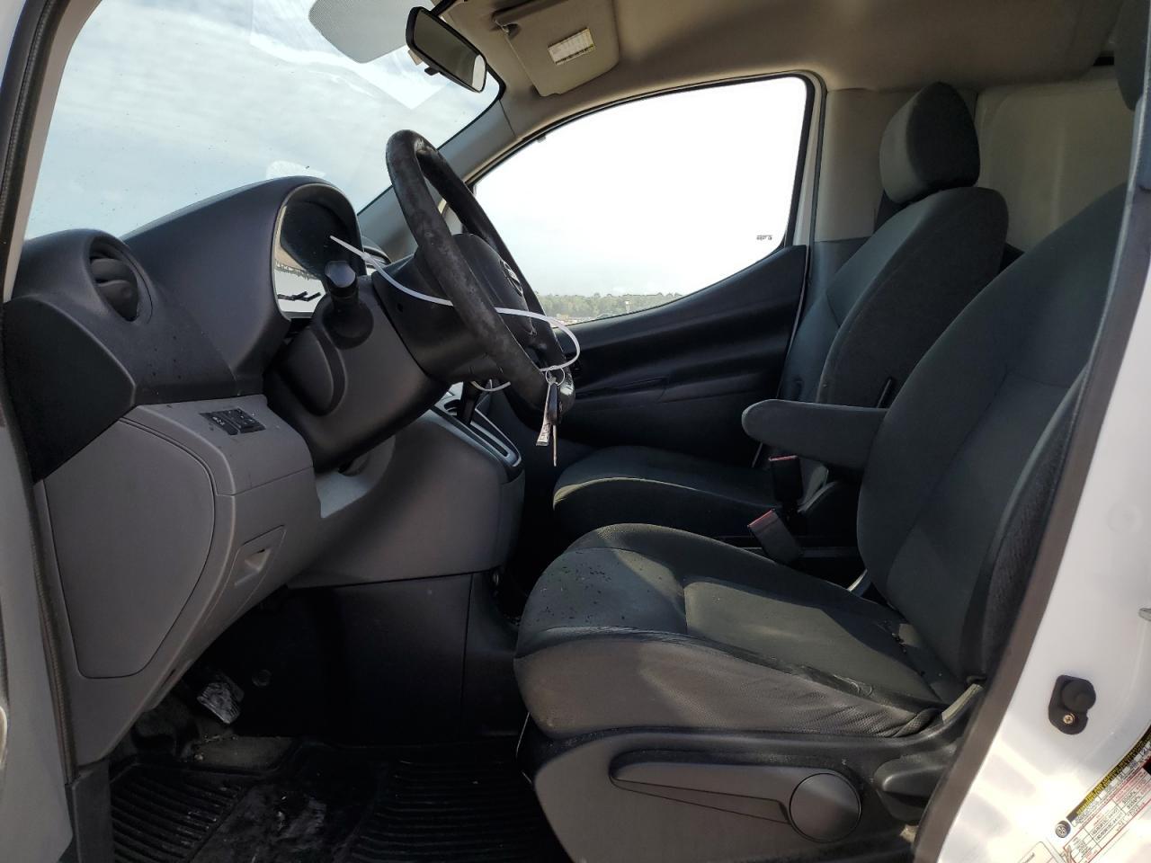 2015 Niss Nv200 - Image 7