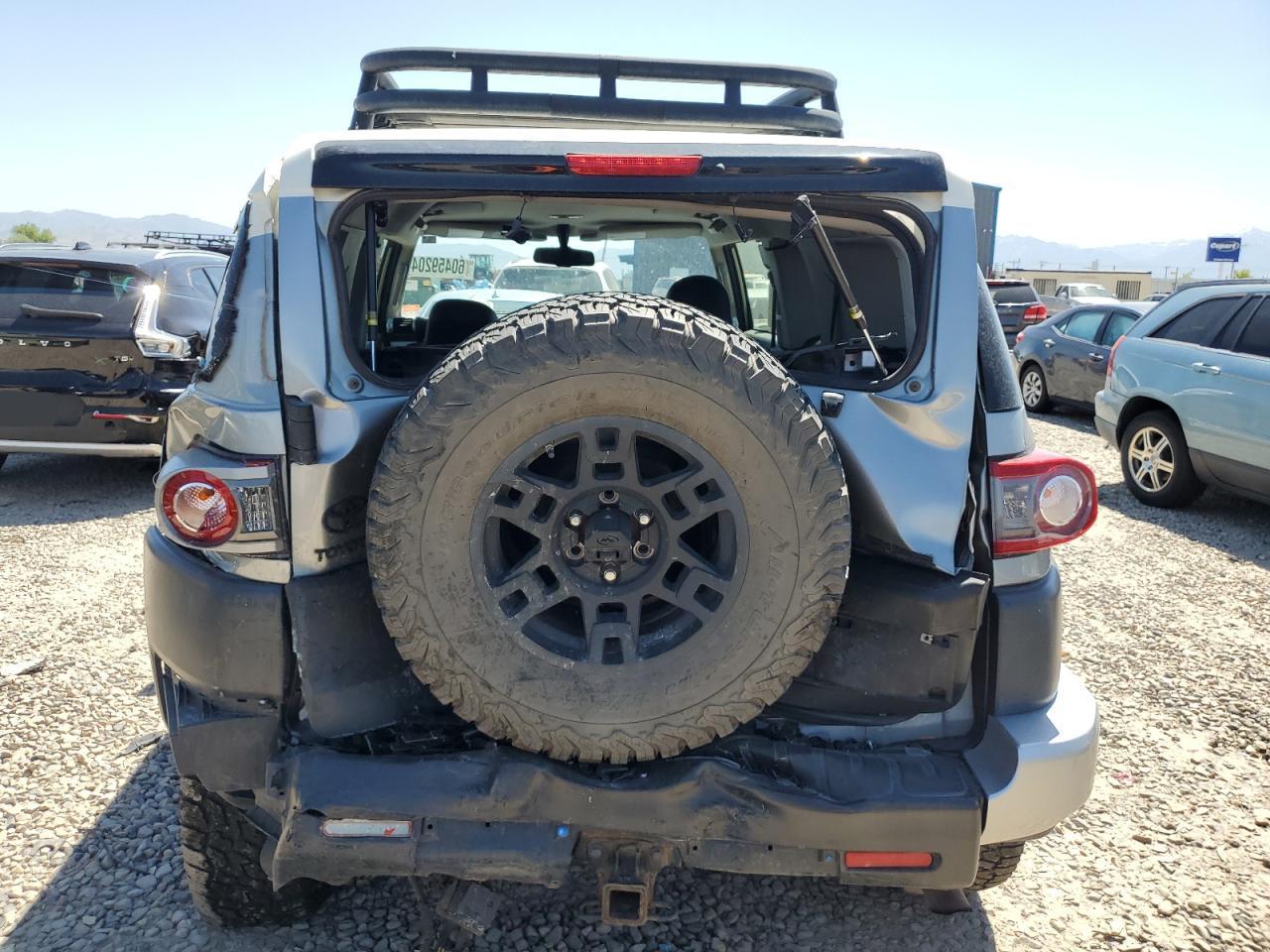 2012 Toyota Fj Cruiser - Фото 6