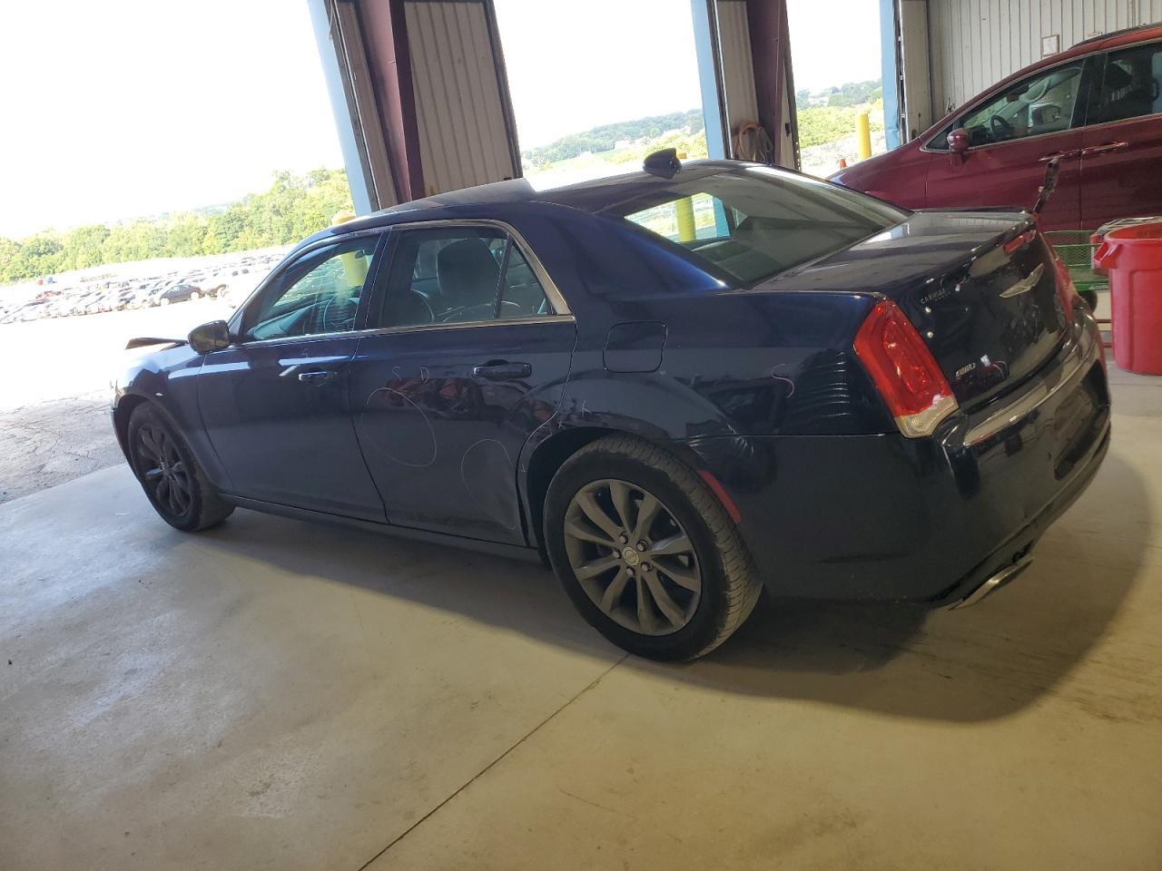2015 Chrysler 300 Limited - Image 2