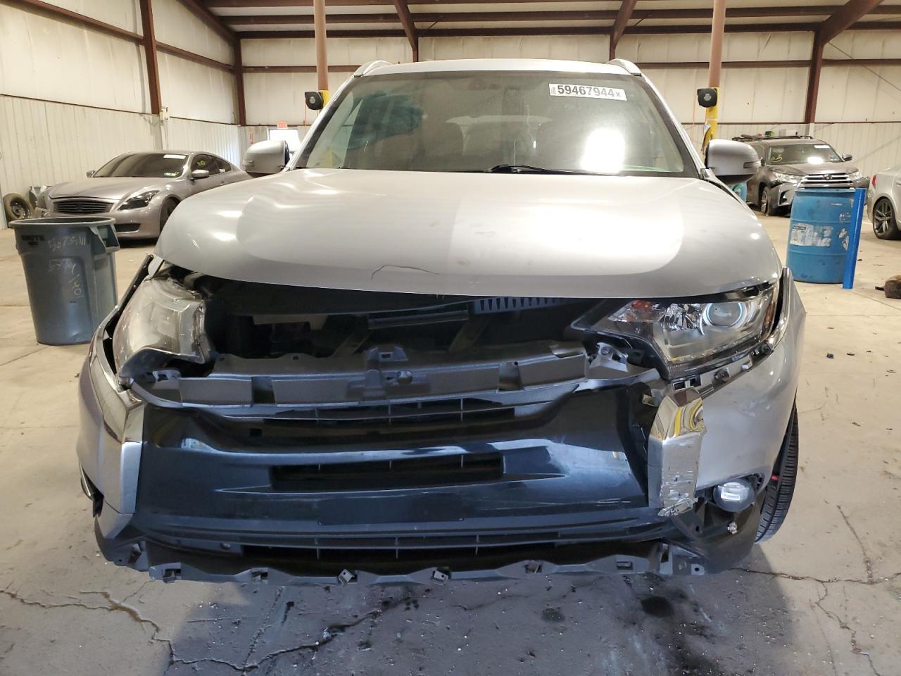 2017 Mitsubishi Outlander Se - Фото 5