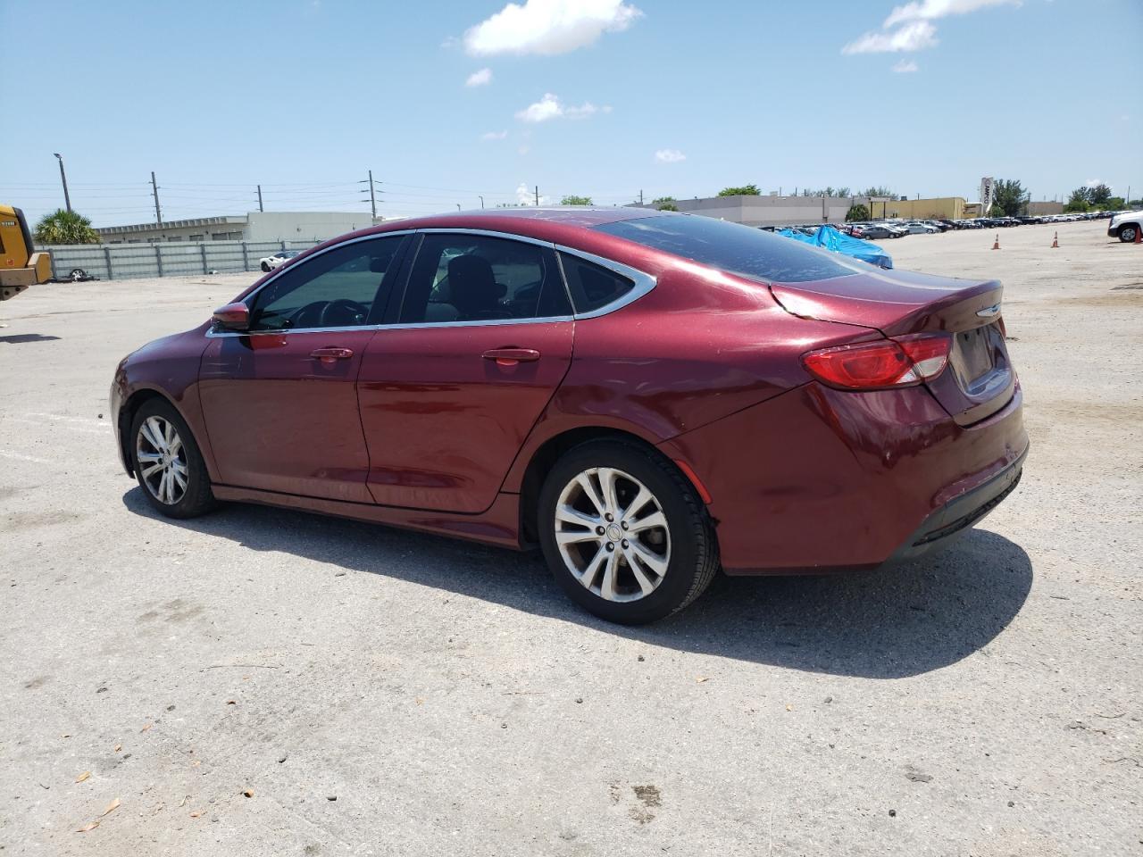 2015 Chrysler 200 Limited - Фото 2