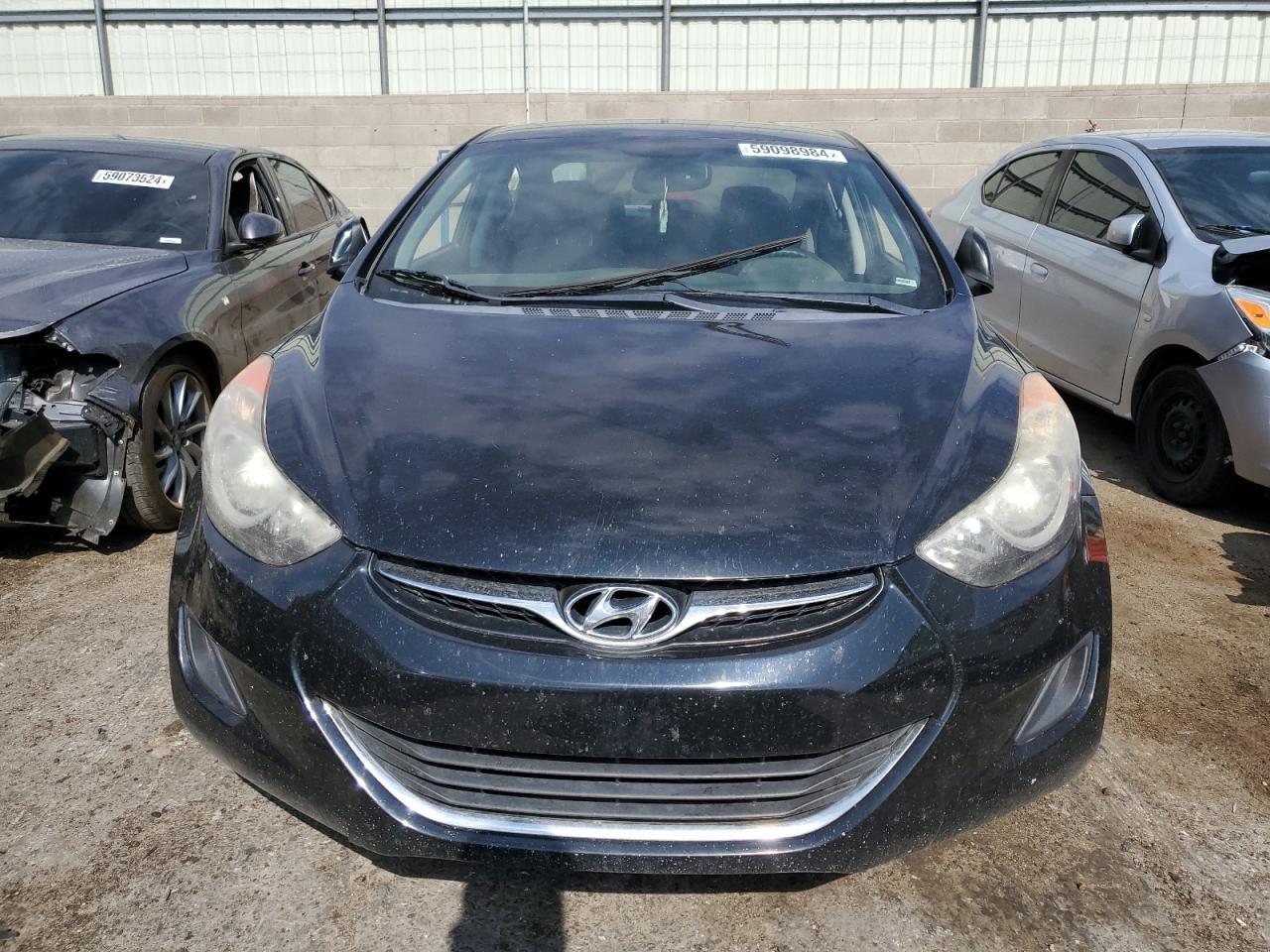 2013 Hyundai Elantra Gls - Фото 5