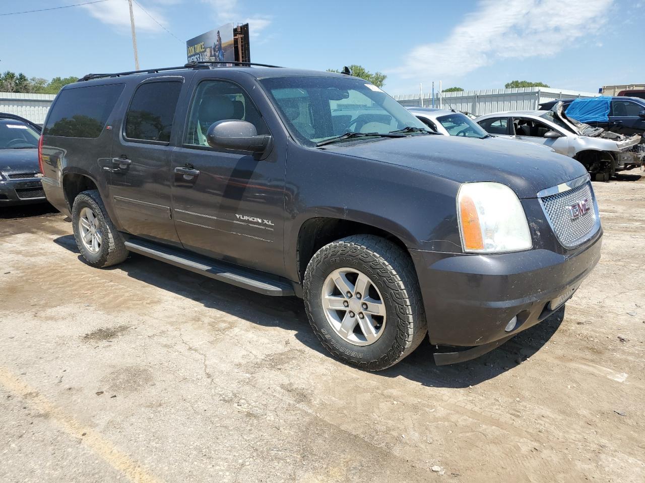 2011 GMC Yukon Xl K1500 Slt - Image 4