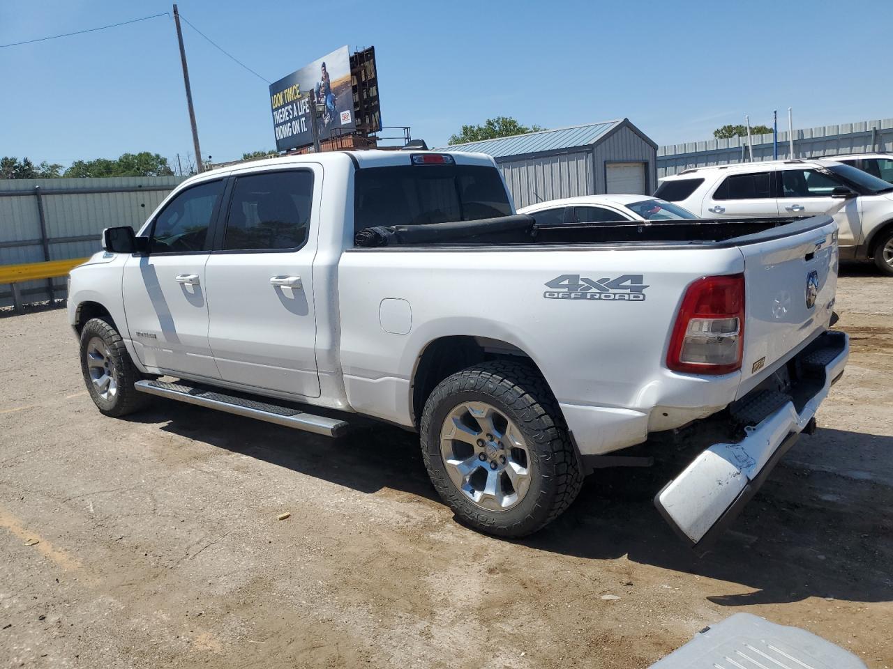 2019 Ram 1500 Tradesman - Фото 2