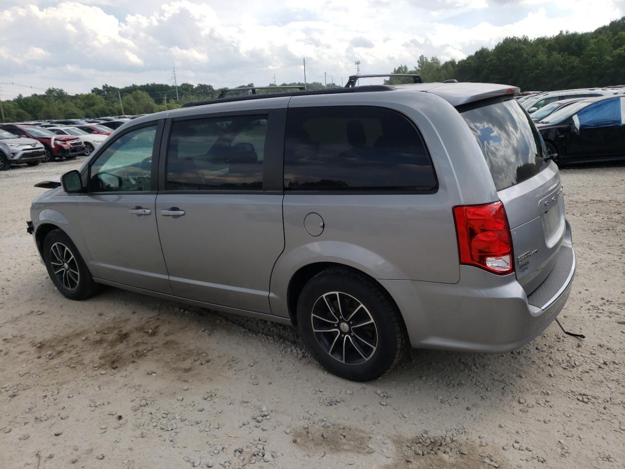 2018 Dodge Grand Caravan Gt - Фото 2