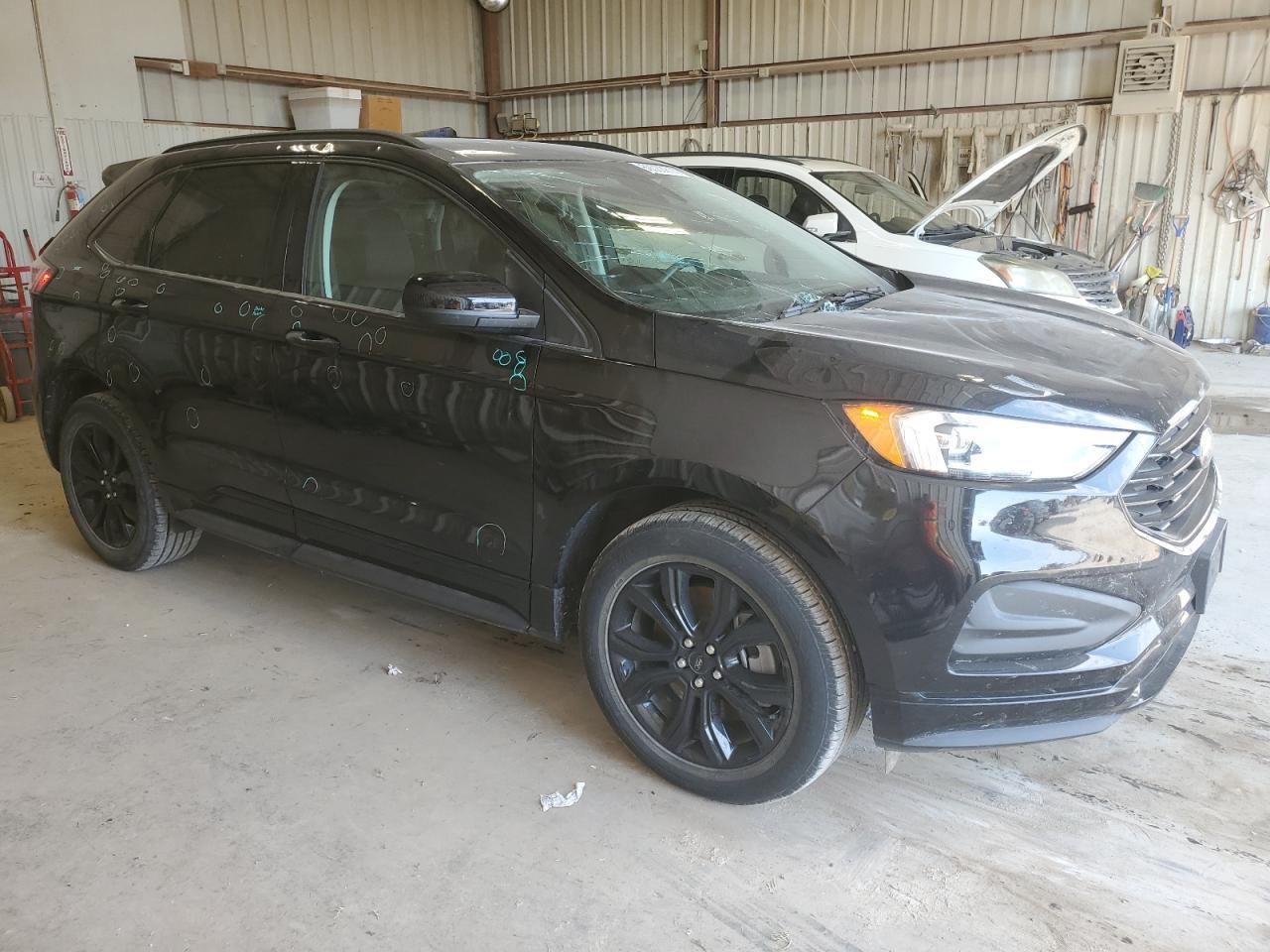 2022 Ford Edge Se - Фото 4