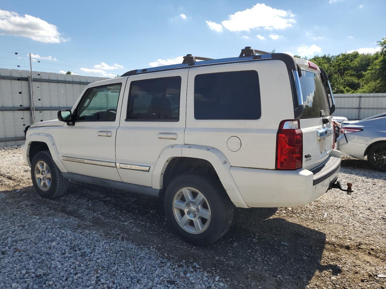 2007 Jeep Commander Limited - Image 2