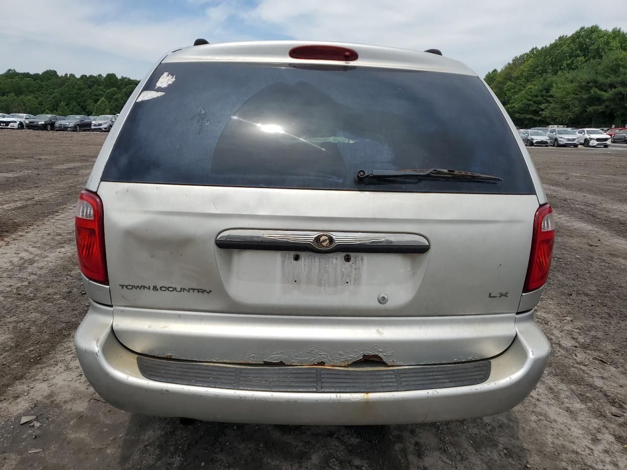 2007 Chrysler Town & Country - Image 6