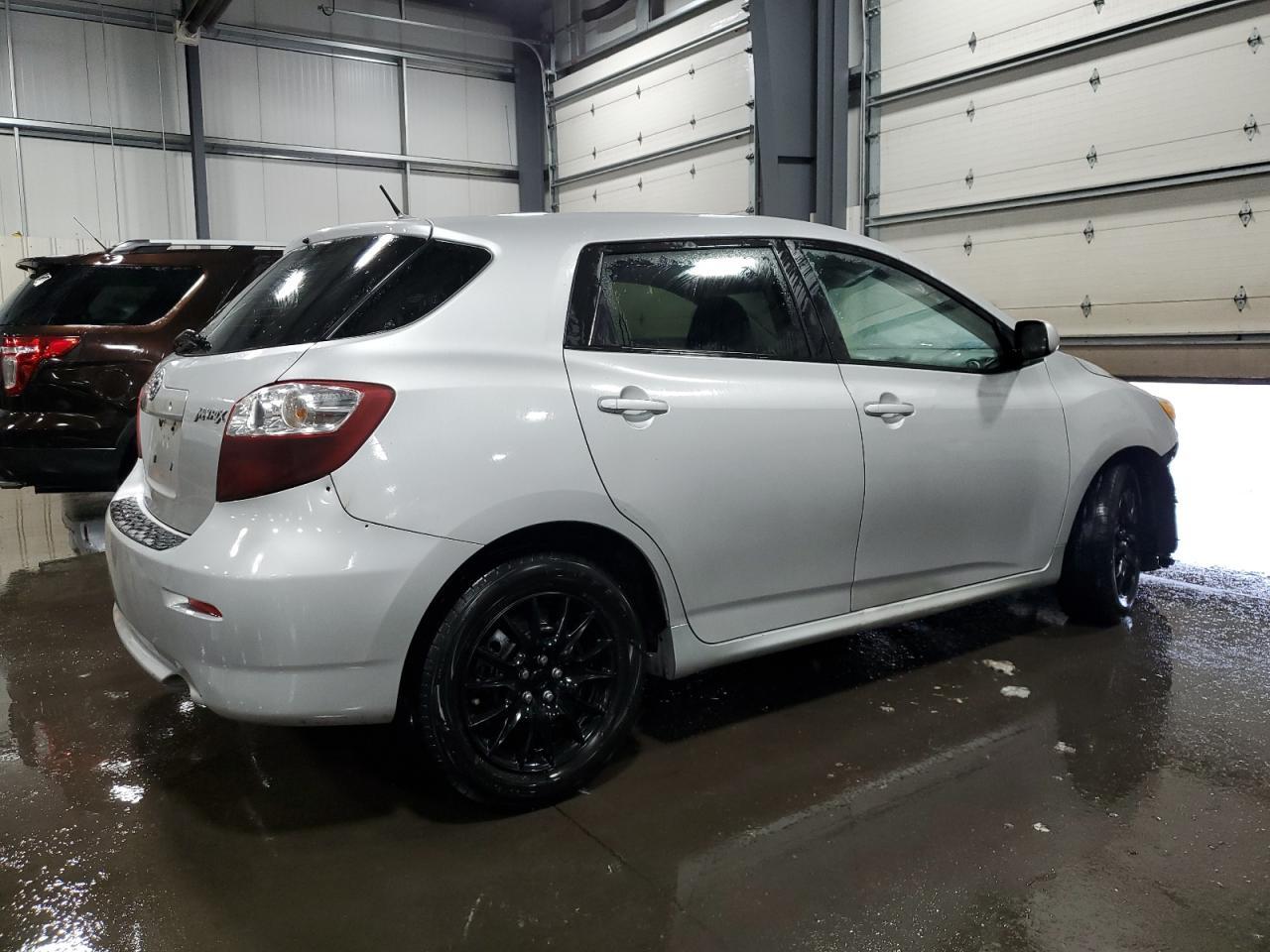 2010 Toyota Corolla Matrix - Фото 3