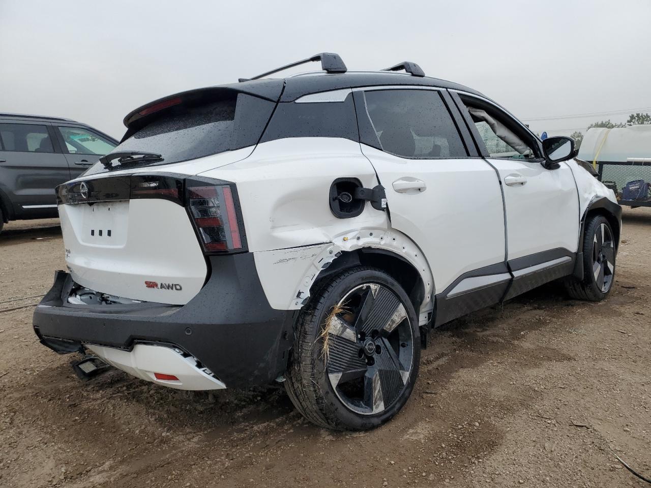 2025 Nissan Kicks Sr - Image 3
