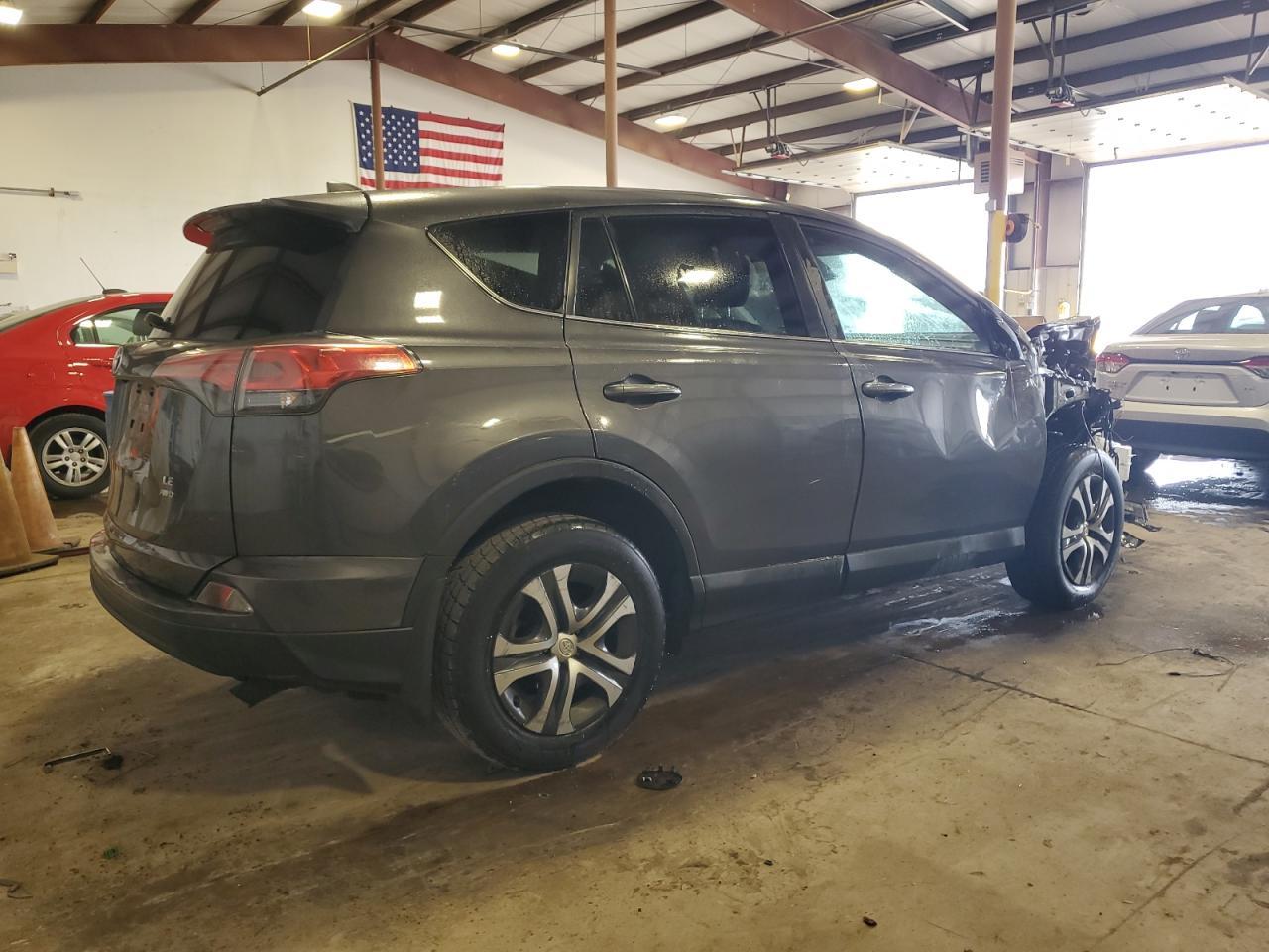 2018 Toyota Rav4 Le - Фото 3