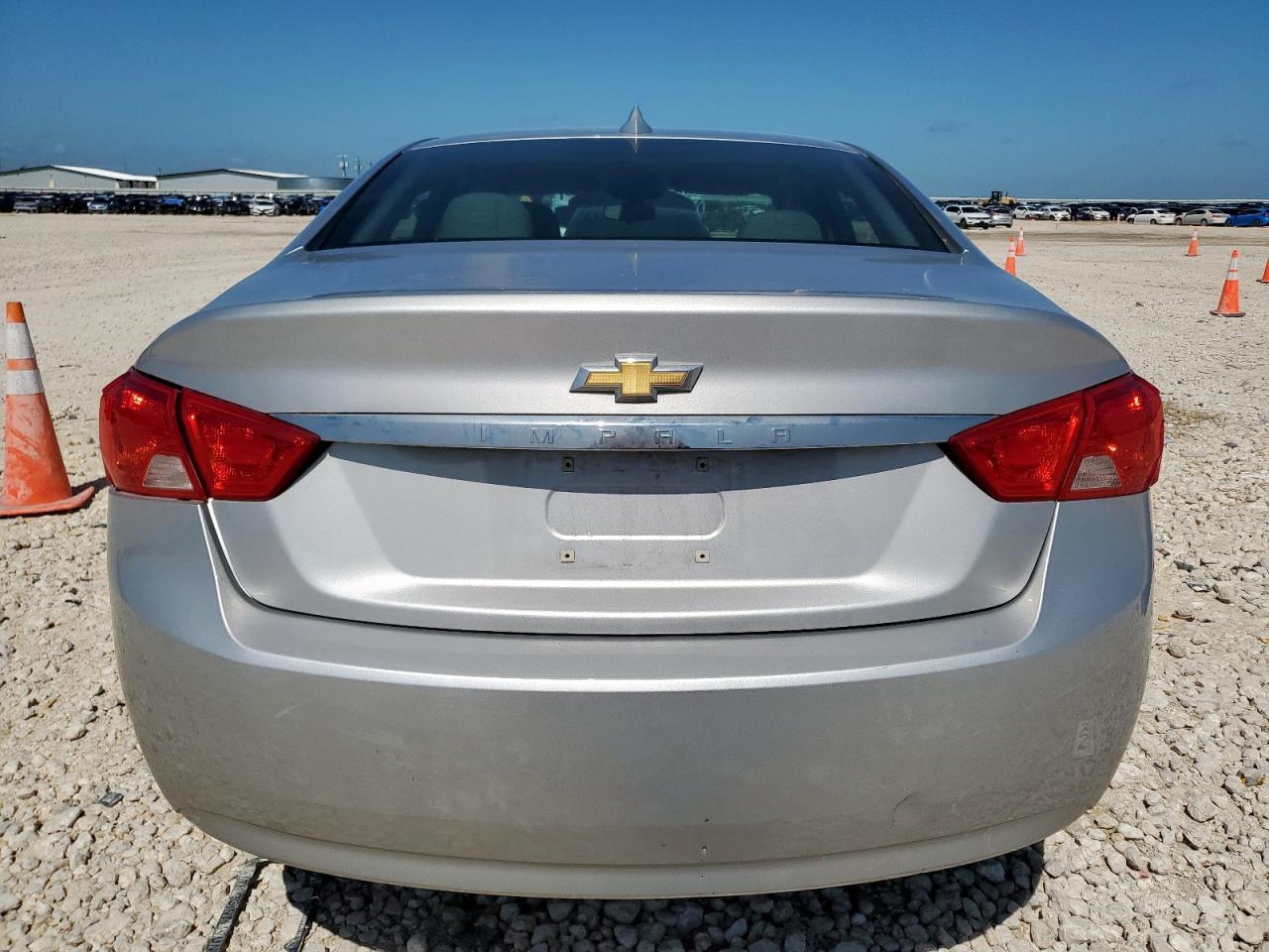 2017 Chevrolet Impala Ls - Фото 6