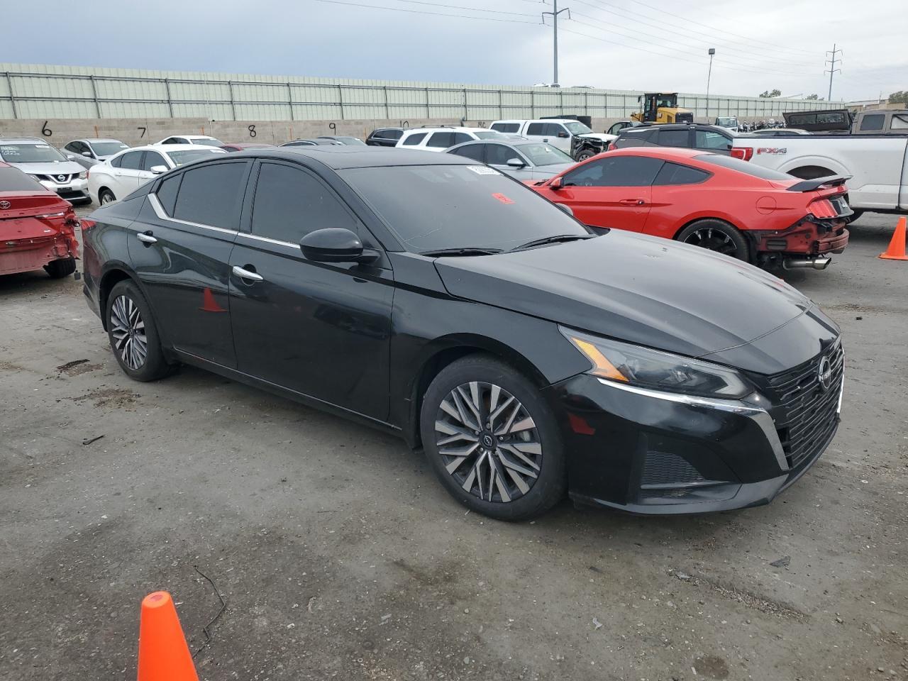 2023 Nissan Altima Sv - Фото 4