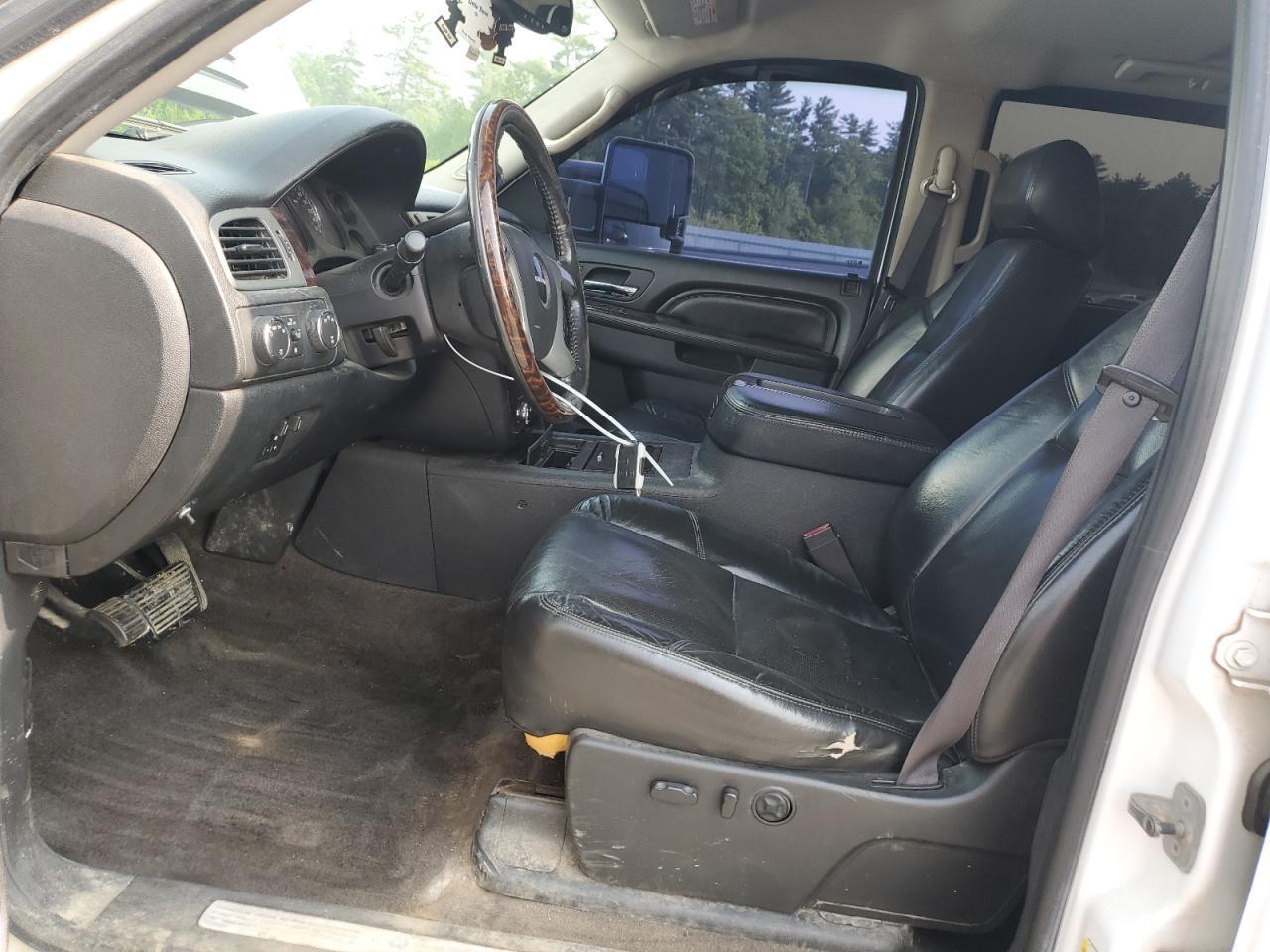 2011 GMC Sierra K2500 Denali - Image 7