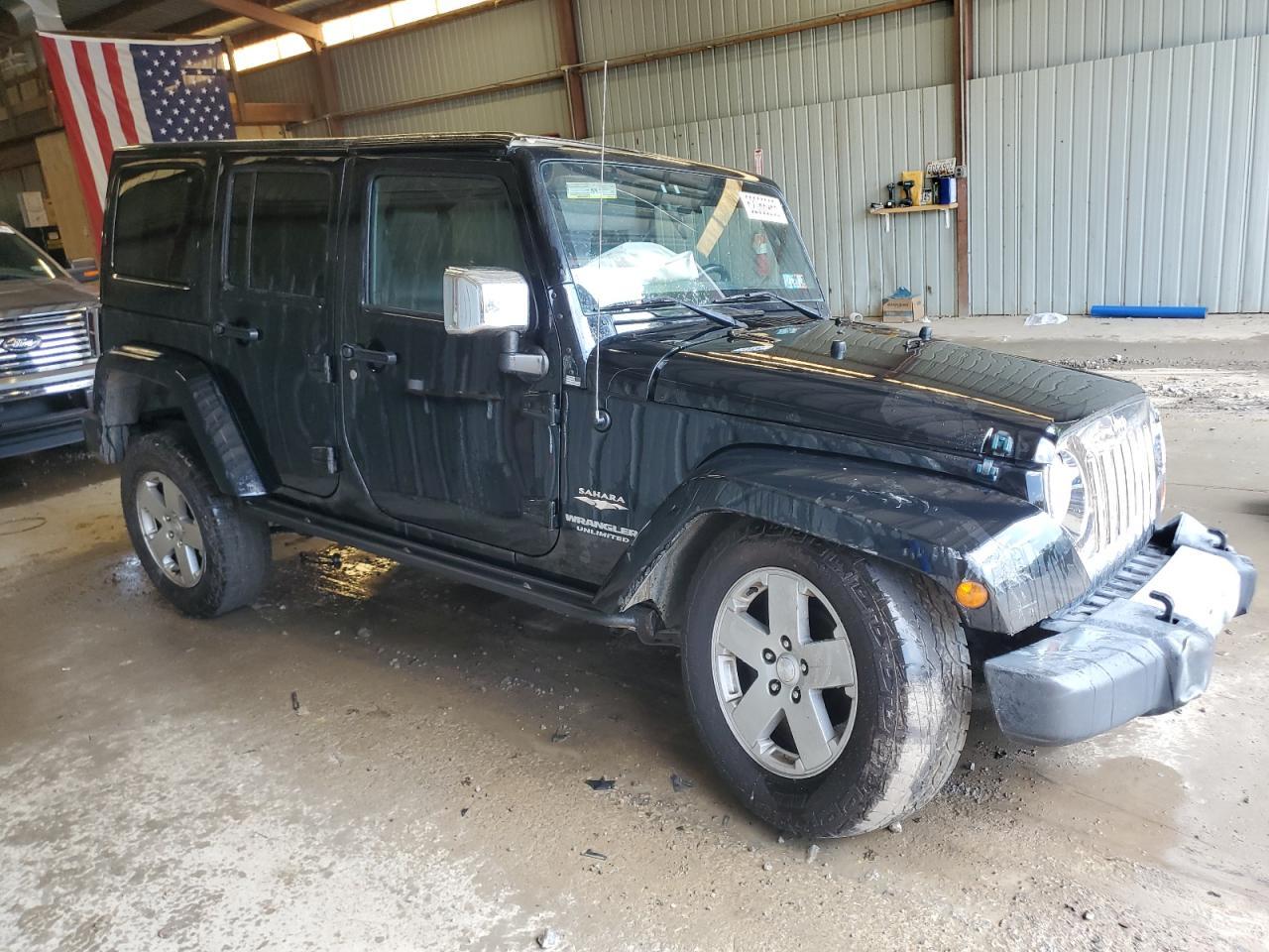 2012 Jeep Wrangler Unlimited Sahara - Фото 4