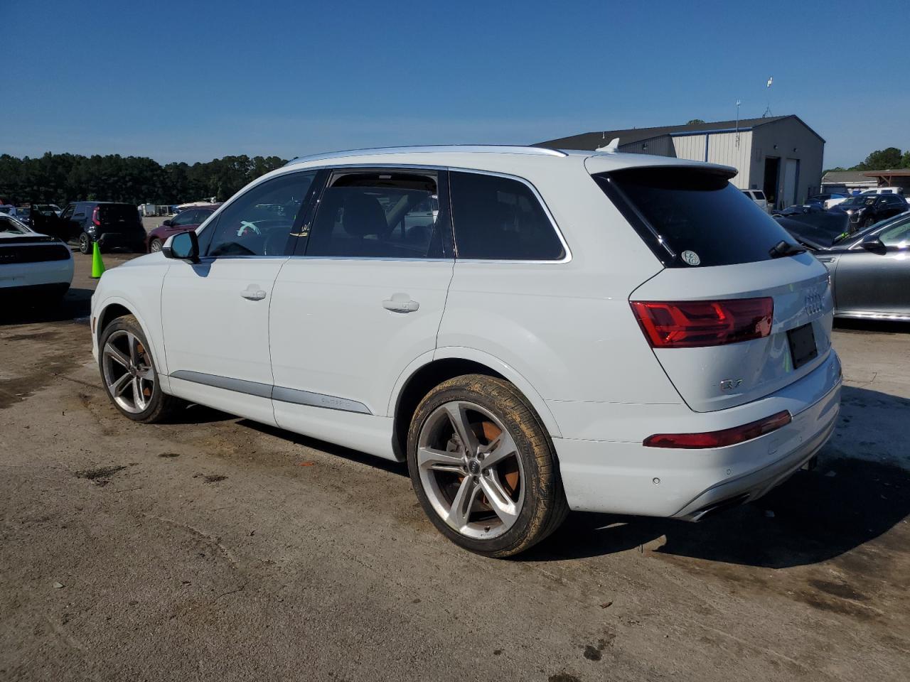 2019 Audi Q7 Prestige - Image 2
