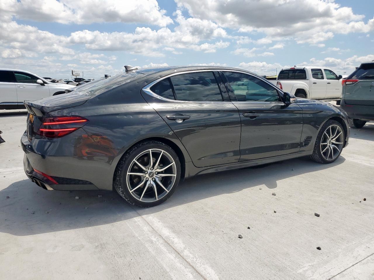 2023 Genesis G70 Base - Фото 3