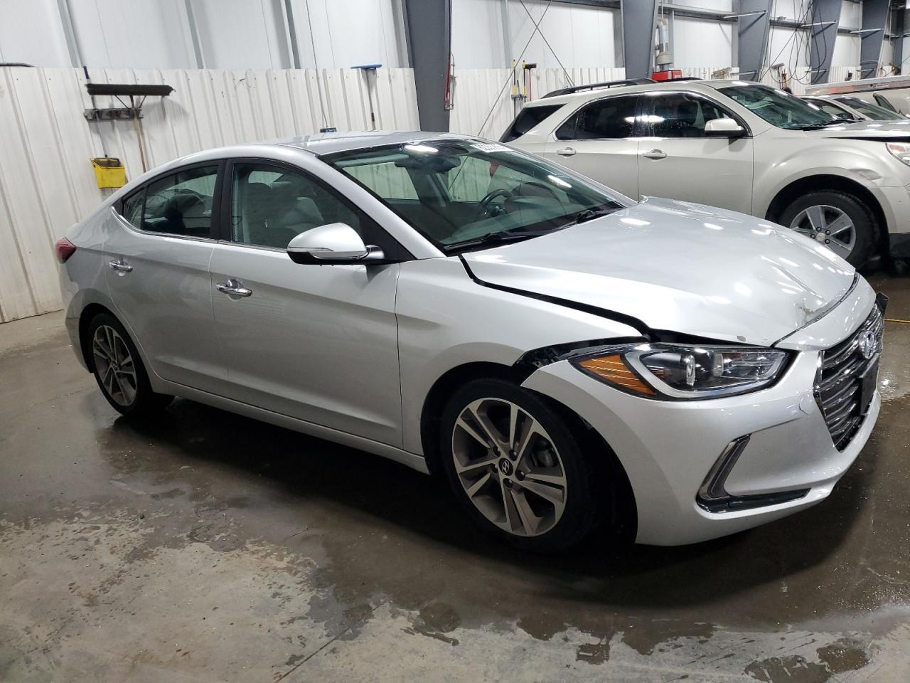 2017 Hyundai Elantra Limited - Фото 4