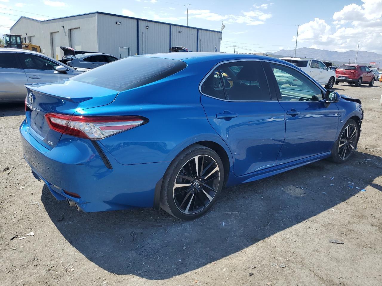 2018 Toyota Camry Xse - Фото 3