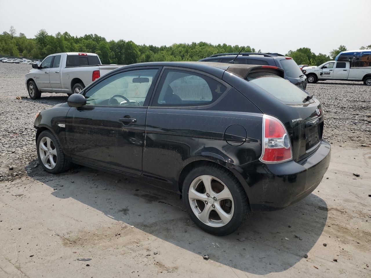 2007 Hyundai Accent Se - Image 2