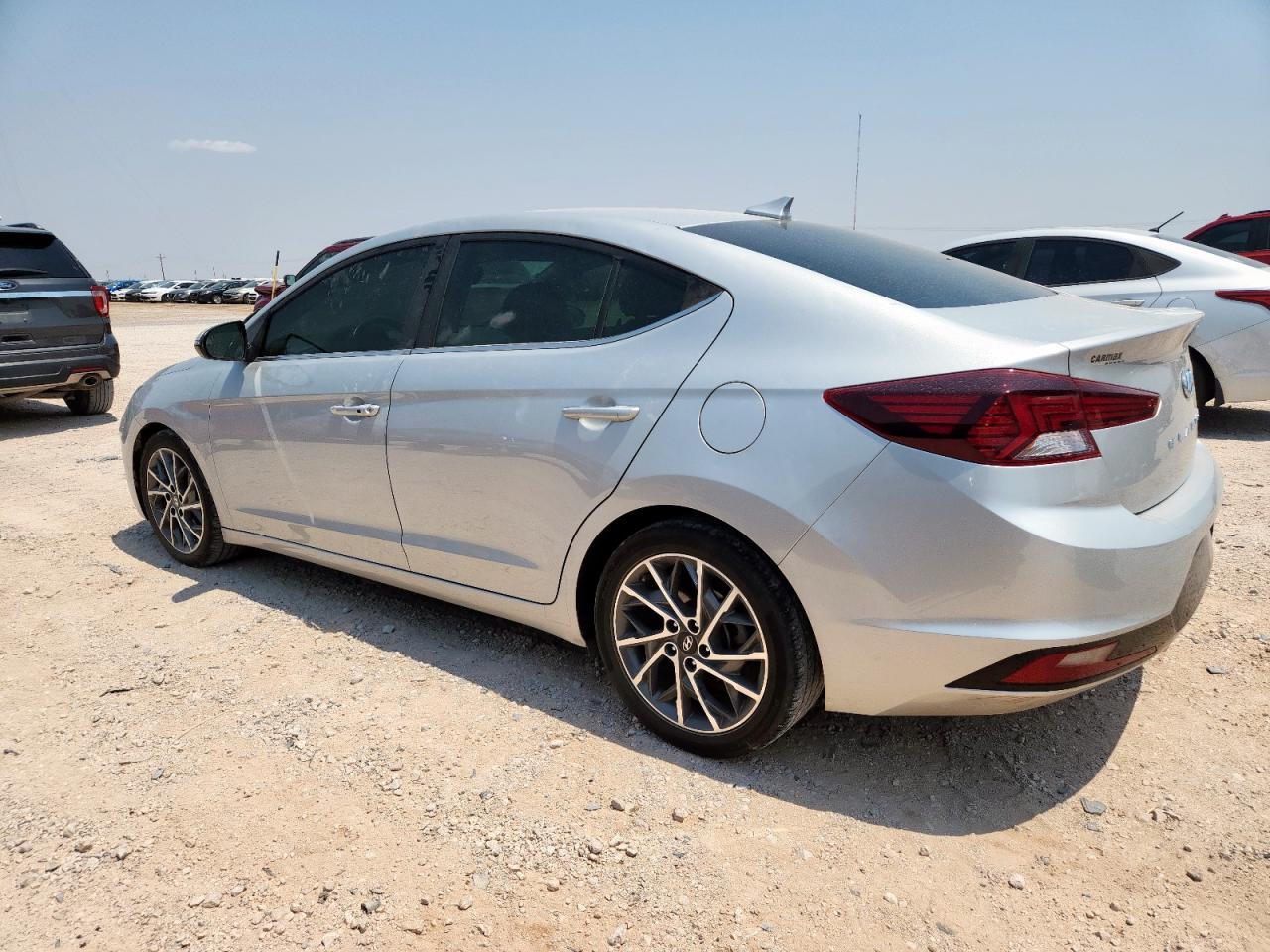 2020 Hyundai Elantra Sel - Фото 2