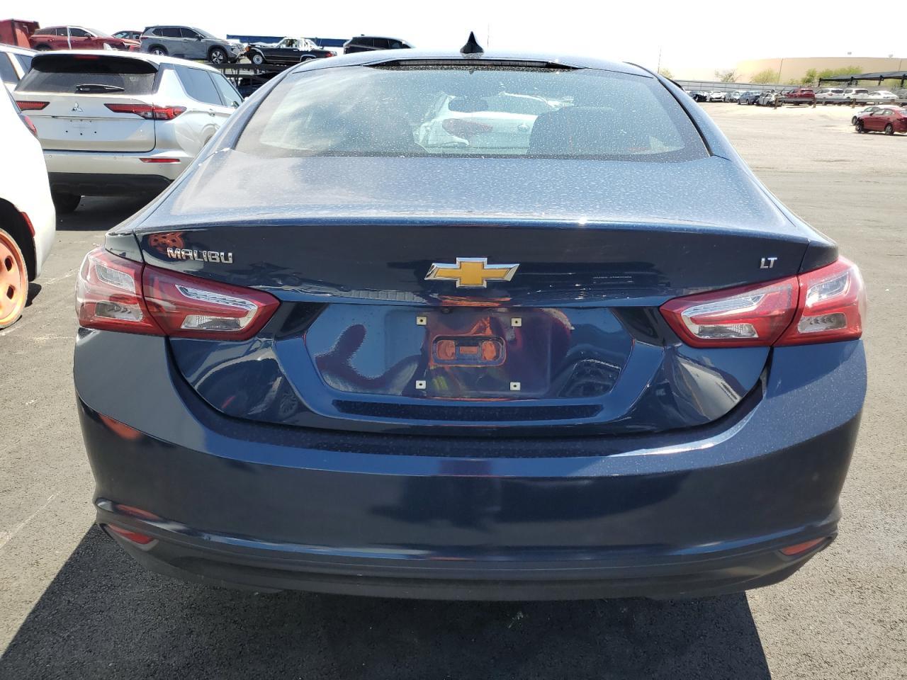 2022 Chevrolet Malibu Lt - Фото 6